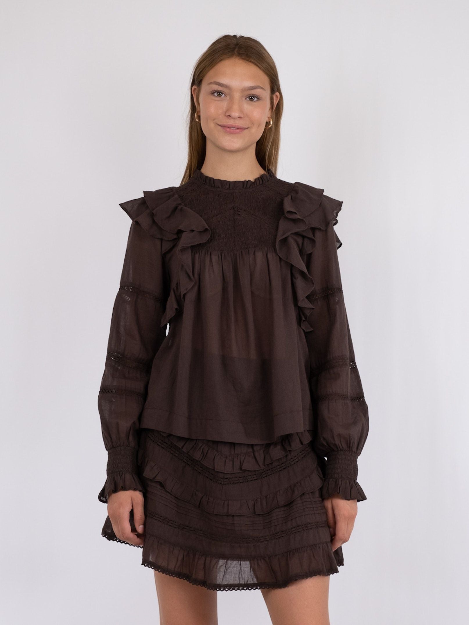 Neo Noir Sarna S Voile Blouse Mocca