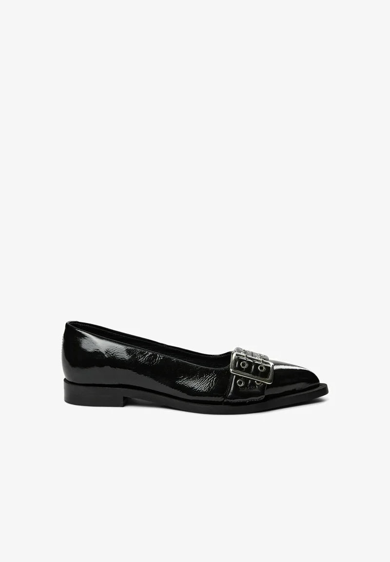 Pavement Saso Low Black Patent