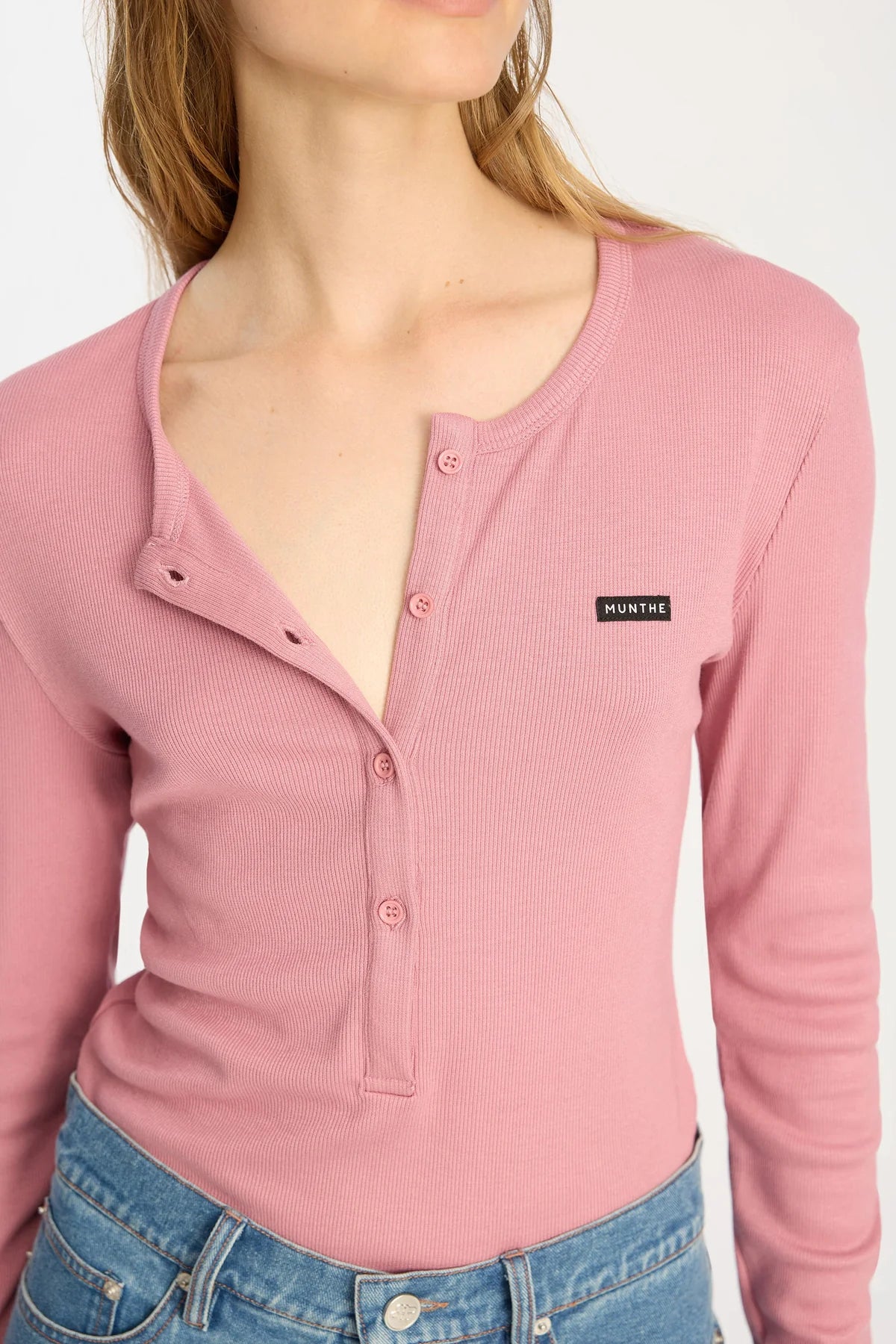 Munthe Bevoma Rose