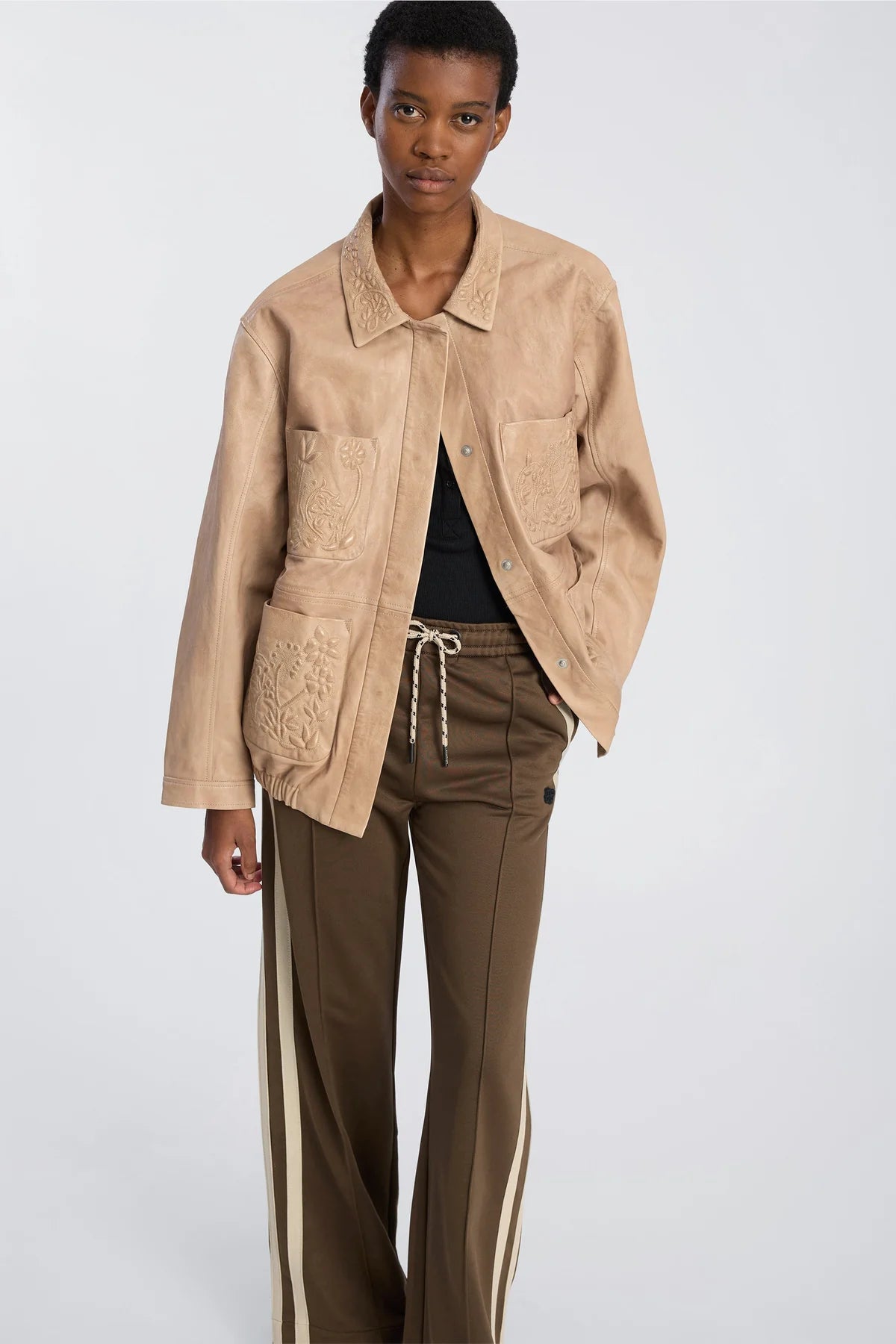 Munthe Boud Brown