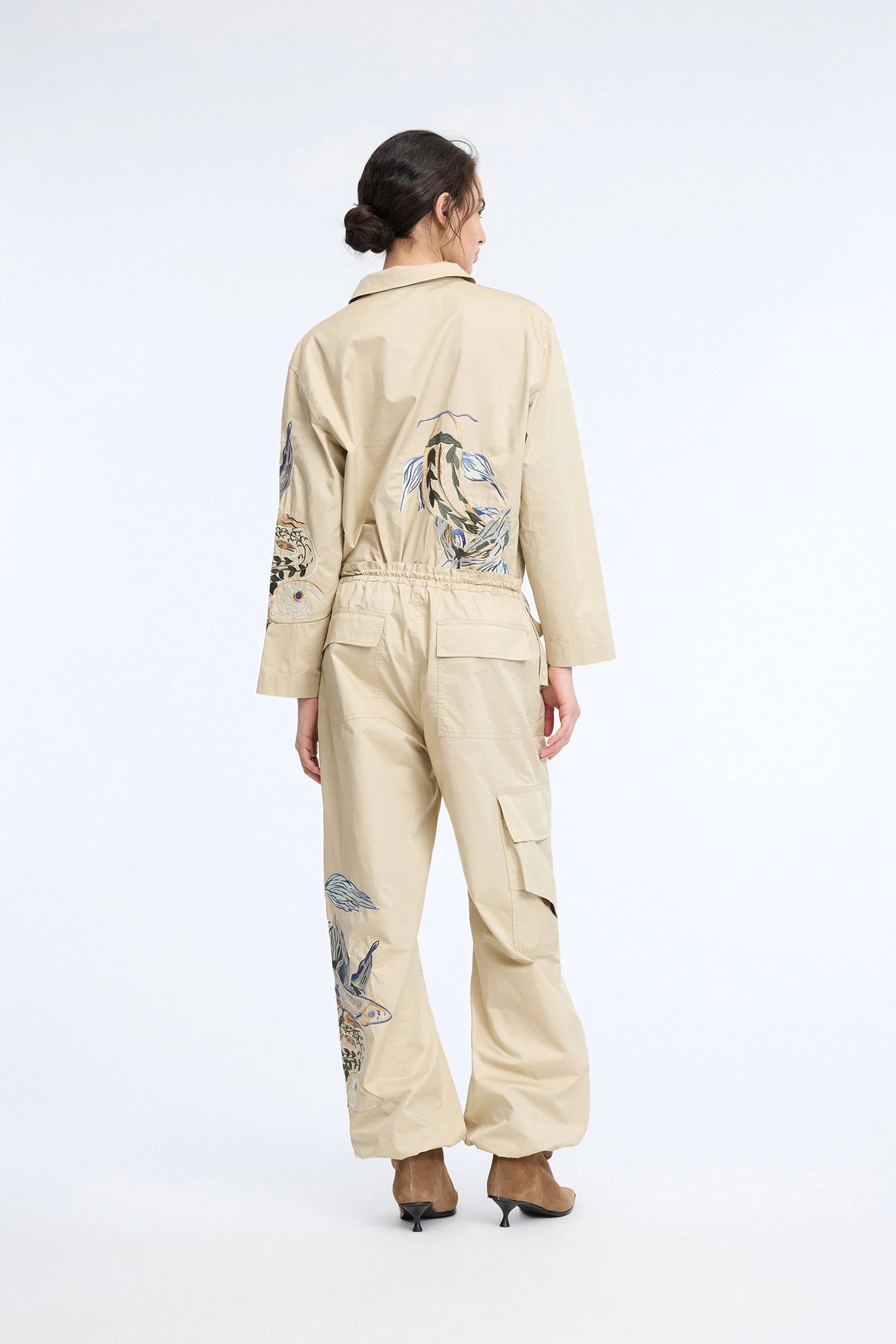Munthe Uniform Sand