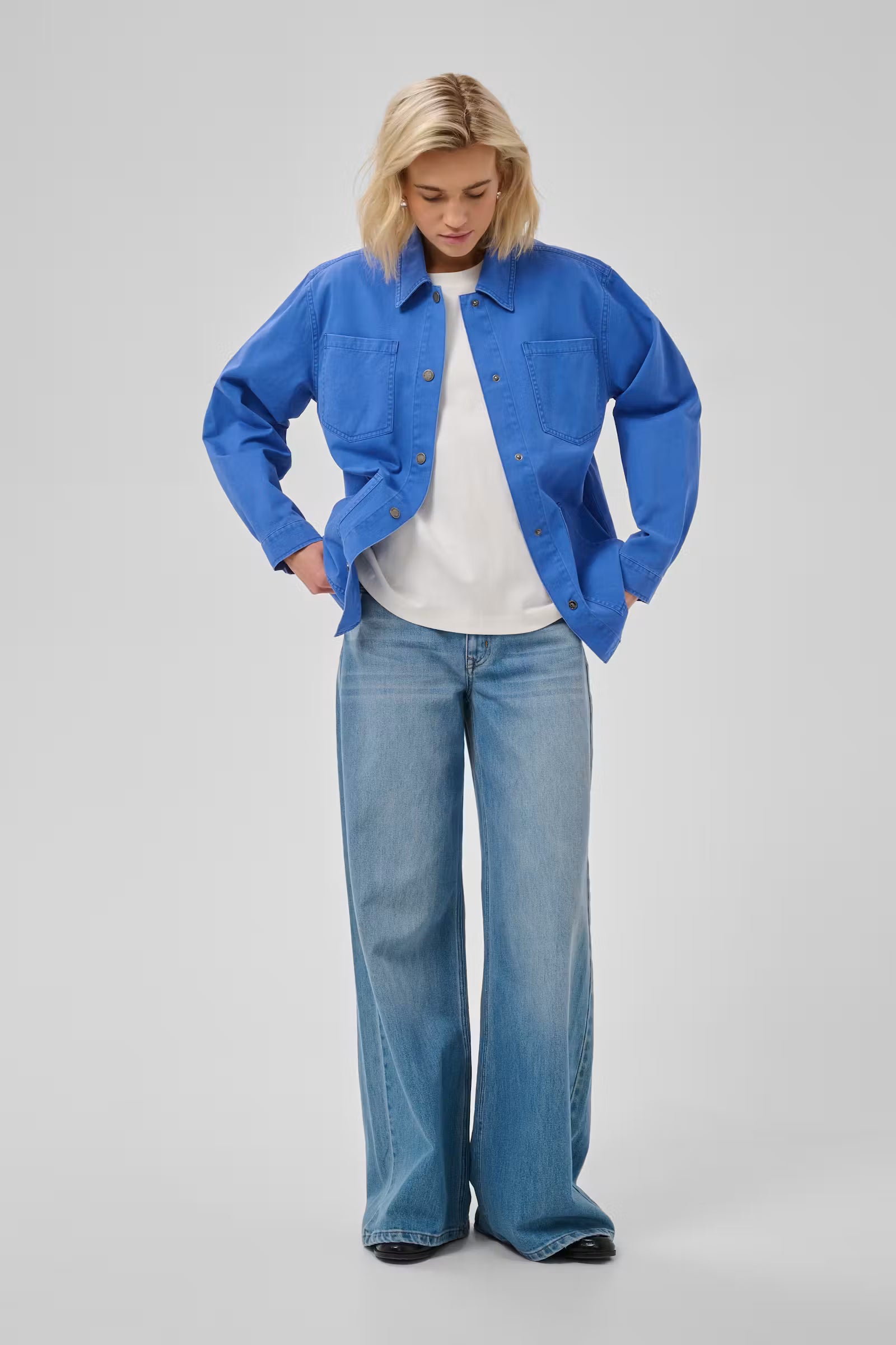 My Essential Wardrobe MWUma Boxy Jacket 110081 Beaucoup Blue Washed