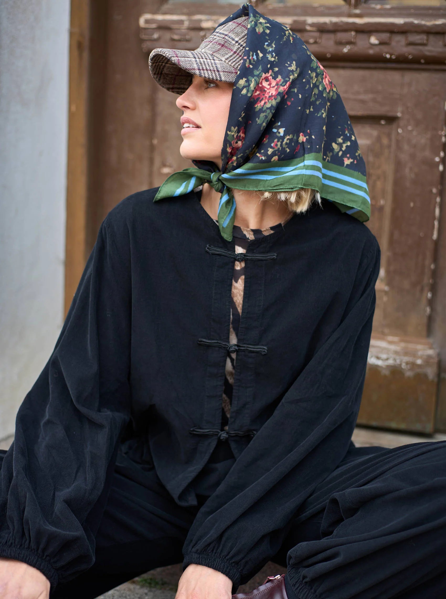 Black Colour BCLissa Mini Scarf 7212 Black Flower