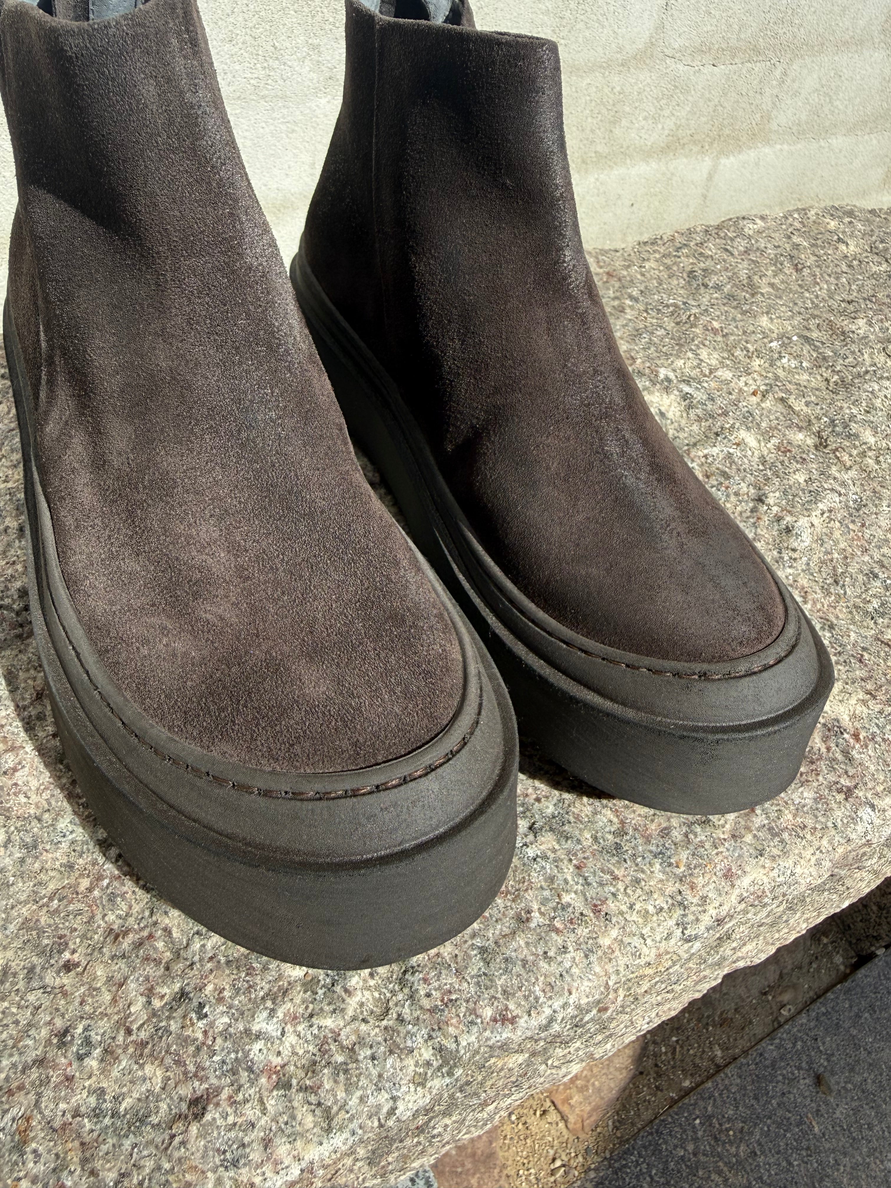 Lofina London Moro