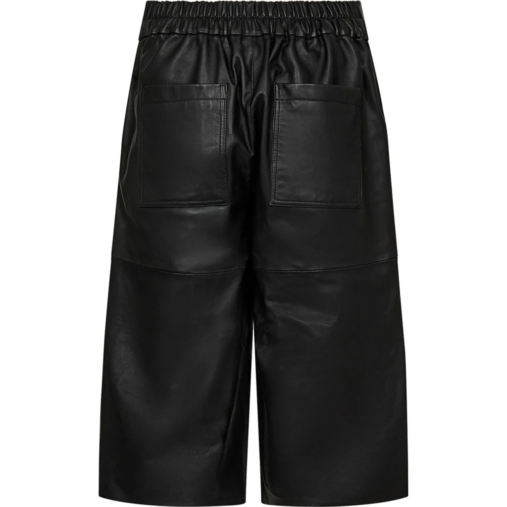 Depeche AnettDEP HW Bermuda Shorts Wide Leg 51174 Black