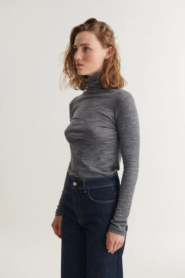 Basic Apparel Rinja T-Neck BA191-03 Grey
