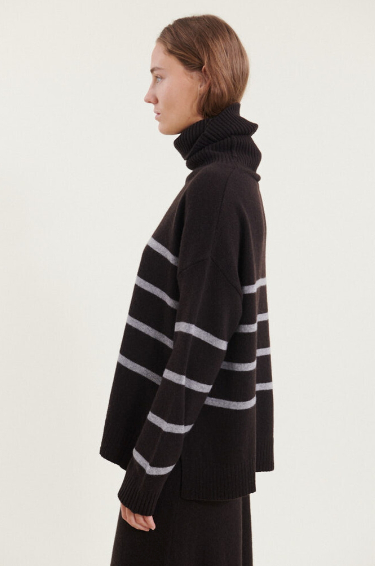 Basic Apparel Lise Striped T-neck Chocolate Torte / Grey Mel.