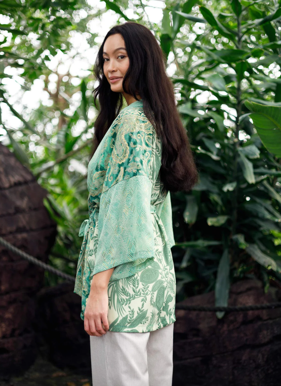 Black Colour BCluna Short Kimono 39149 Floral Green Mix Onesize
