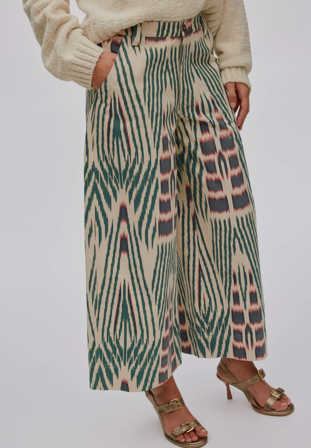Rabens Saloner Ikat Combat Crop Pants Amari Forest Pink Sand