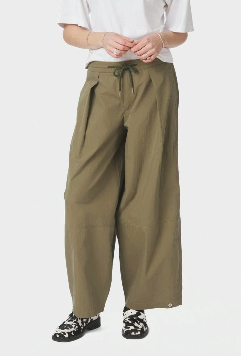 Neo Noir Bernie Pants Army
