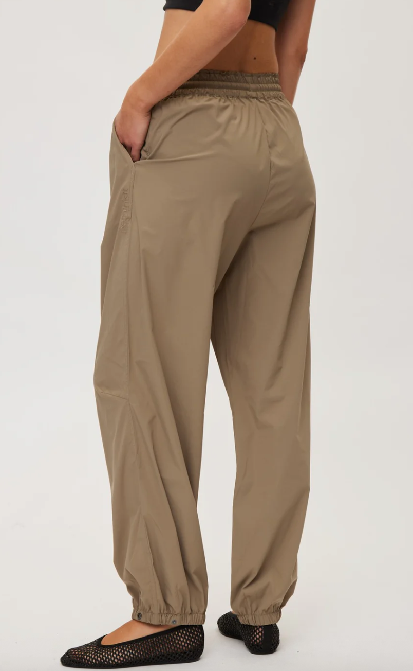 Rethinkit Studios Track Loose Pants Palma Fallen rock