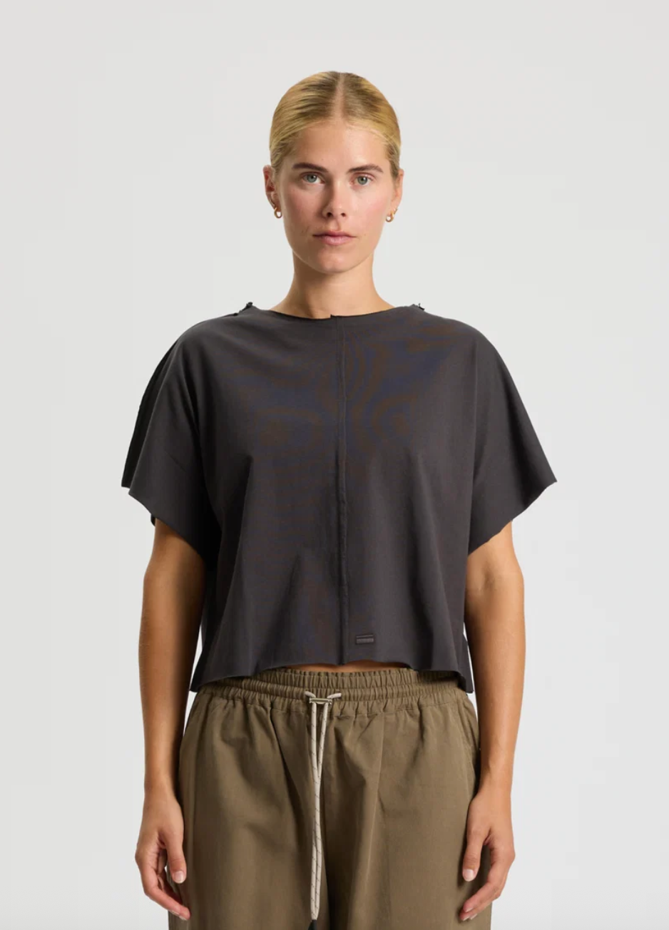 Rethinkit Studios Tee Short Raw Edges Caen Almost Black