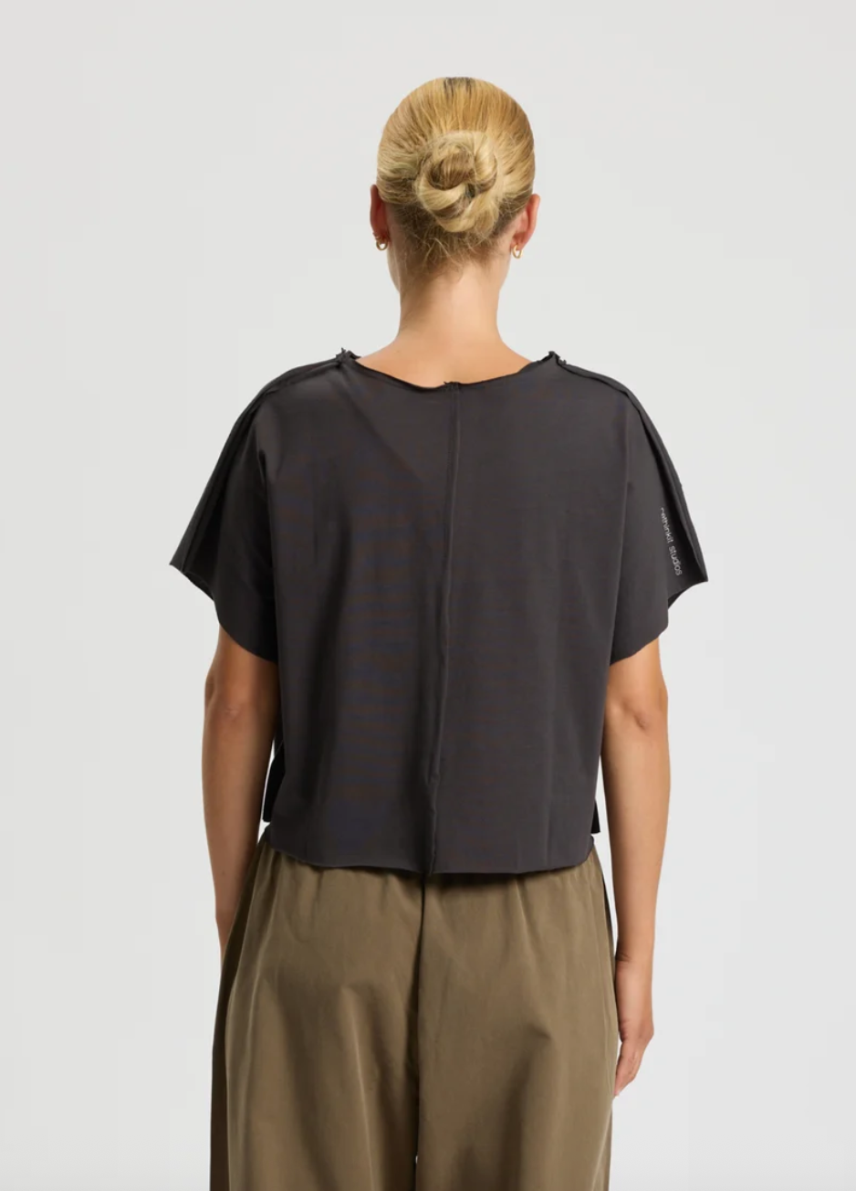 Rethinkit Studios Tee Short Raw Edges Caen Almost Black