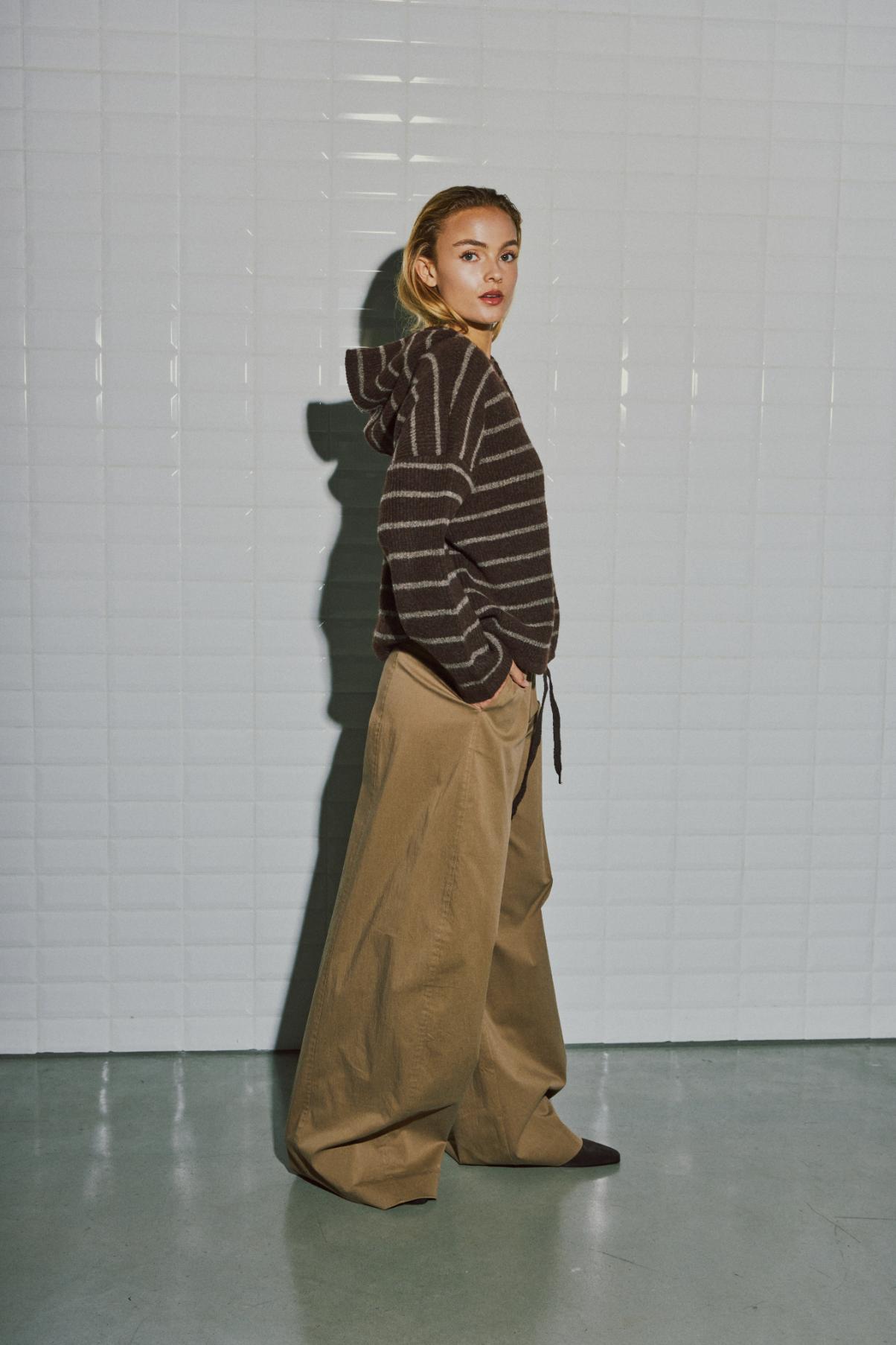 WITHBLACK Wbliza LS Hooded Pullover Brown Melange Stripe