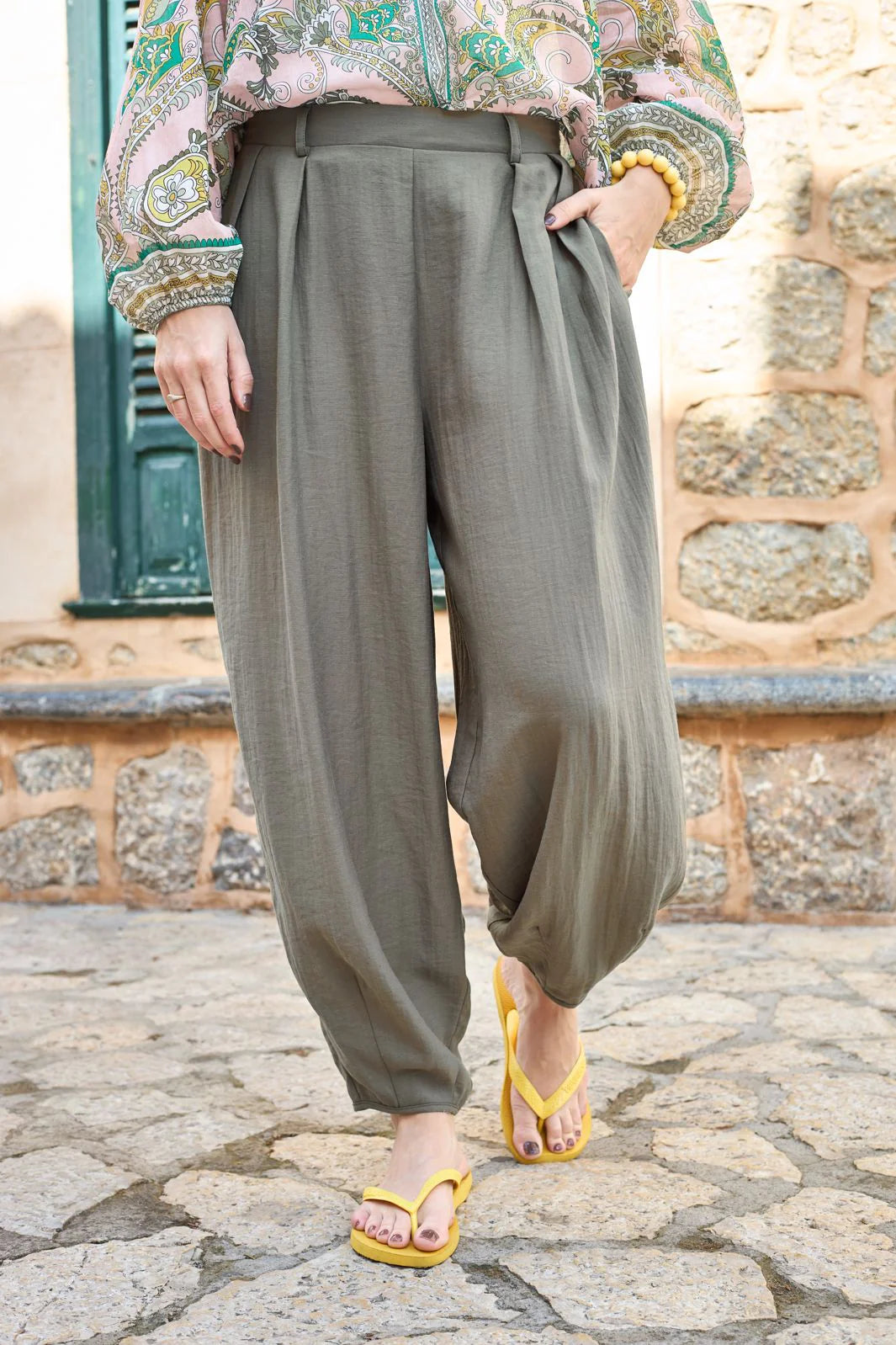 Black Colour BCAbu Balloon Pant Khaki