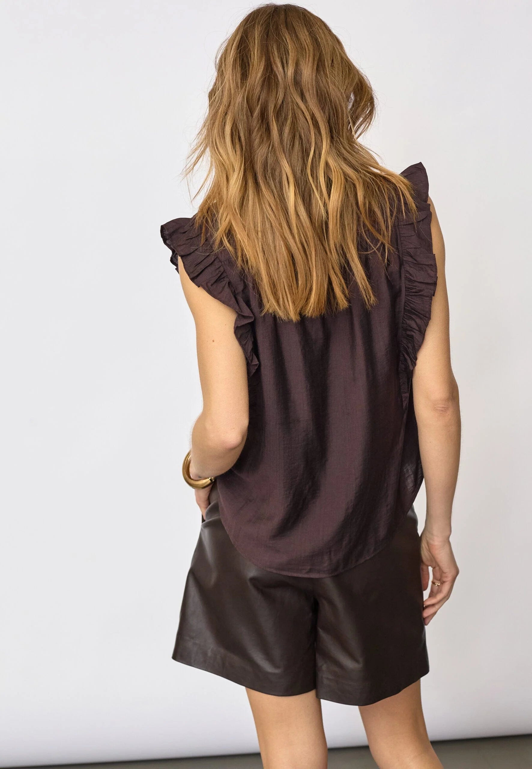 Co'Couture HeraCC Frill SS V-Top Dark Brown