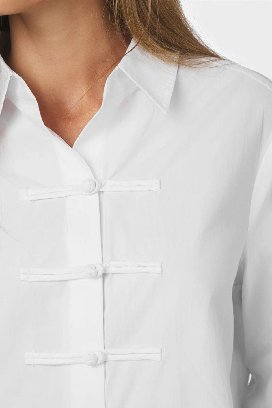Neo Noir Cam Poplin Shier 170424 Off White